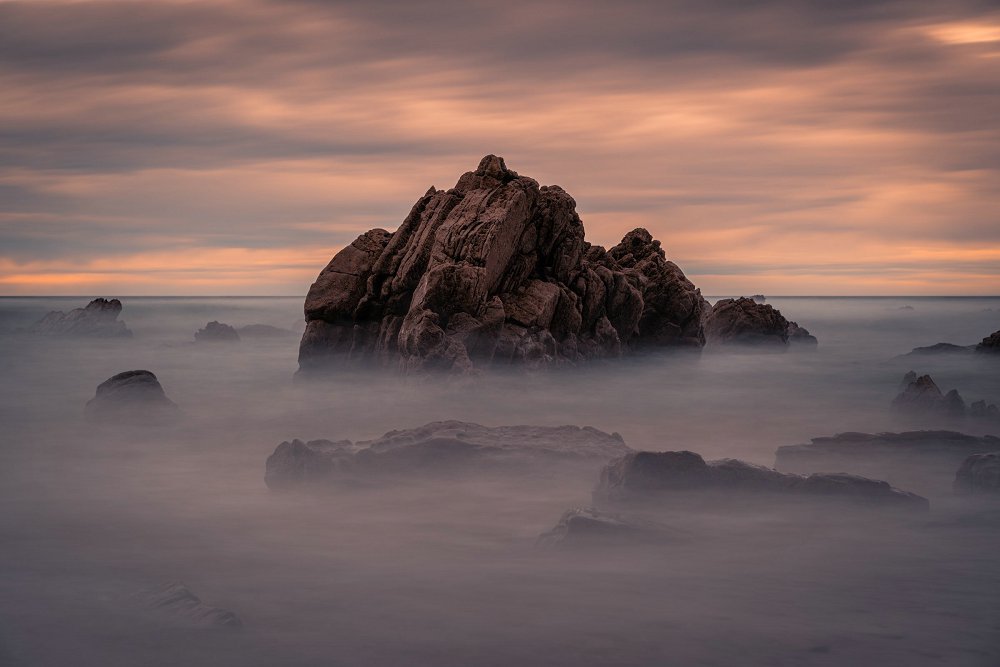 How Johnnie Boden came to dress the UK's yummy mummies
By Katie Hope
Business reporter, BBC News
From the section Business
Johnnie Boden had to put his house on the line to keep the business going
"Ugly building. 